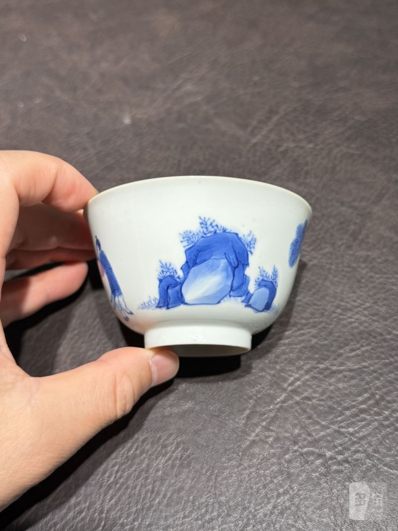 清康熙 青花松下高仕醉酒图茶圆 - 图7